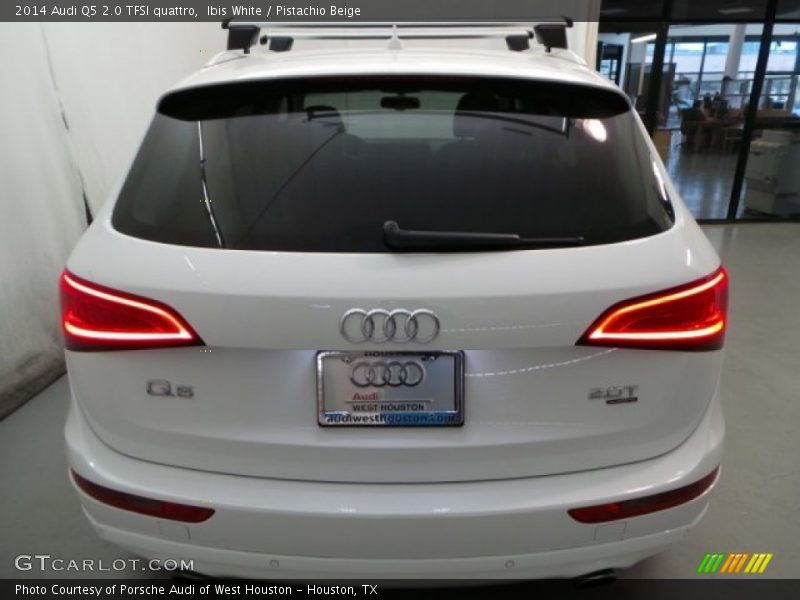 Ibis White / Pistachio Beige 2014 Audi Q5 2.0 TFSI quattro