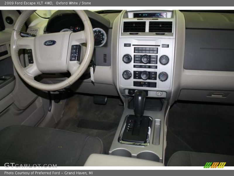 Oxford White / Stone 2009 Ford Escape XLT 4WD