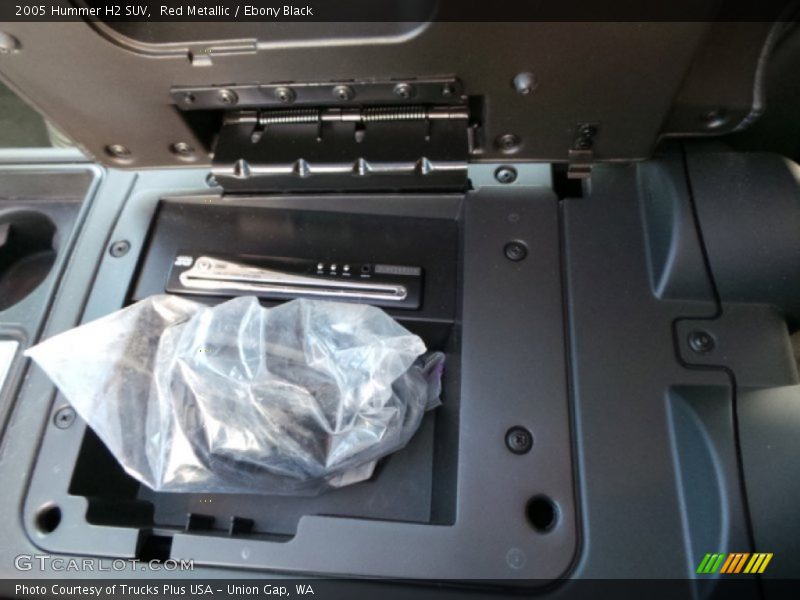 Red Metallic / Ebony Black 2005 Hummer H2 SUV