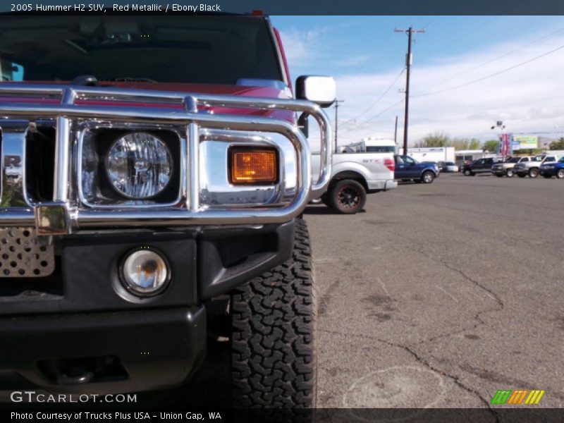 Red Metallic / Ebony Black 2005 Hummer H2 SUV