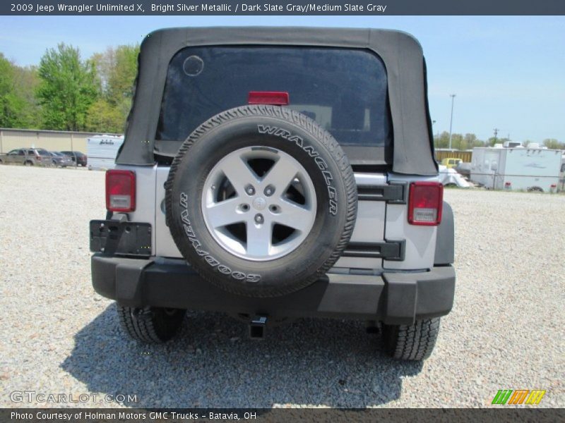 Bright Silver Metallic / Dark Slate Gray/Medium Slate Gray 2009 Jeep Wrangler Unlimited X
