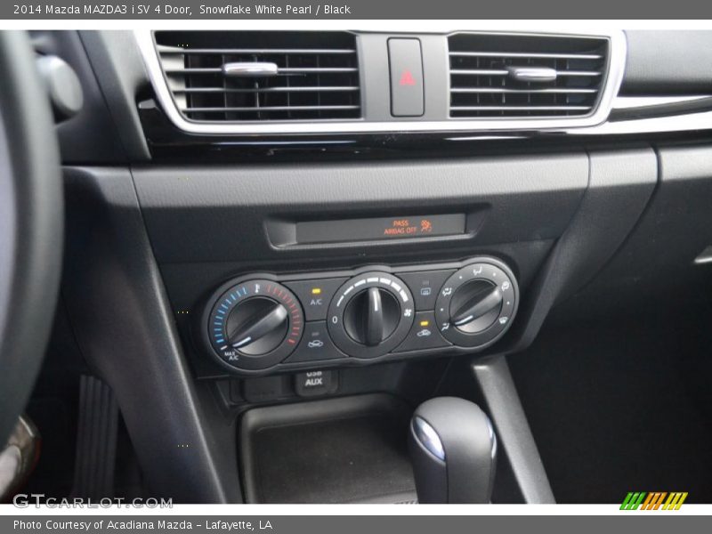 Snowflake White Pearl / Black 2014 Mazda MAZDA3 i SV 4 Door