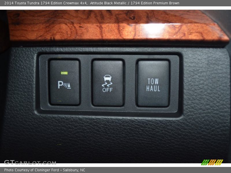 Attitude Black Metallic / 1794 Edition Premium Brown 2014 Toyota Tundra 1794 Edition Crewmax 4x4