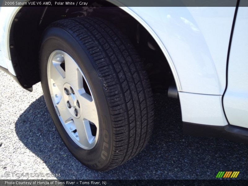 Polar White / Gray 2006 Saturn VUE V6 AWD