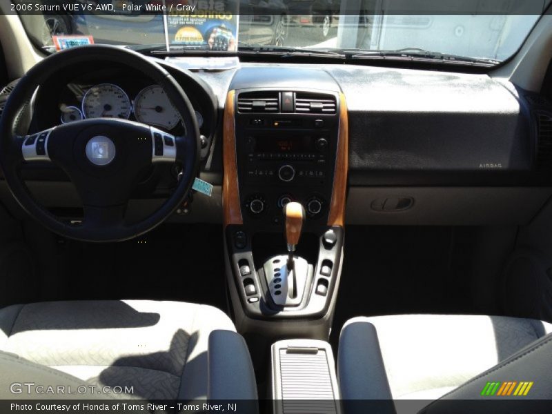 Polar White / Gray 2006 Saturn VUE V6 AWD