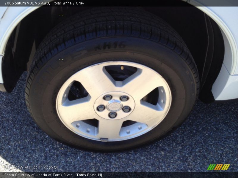 Polar White / Gray 2006 Saturn VUE V6 AWD