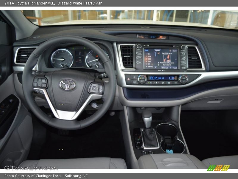 Dashboard of 2014 Highlander XLE