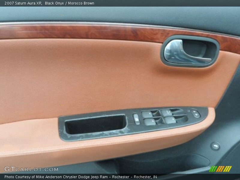 Black Onyx / Morocco Brown 2007 Saturn Aura XR
