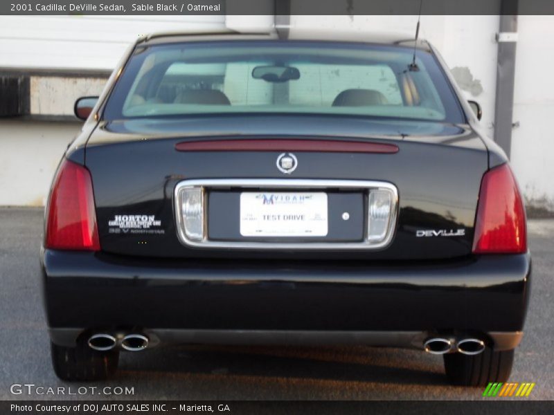 Sable Black / Oatmeal 2001 Cadillac DeVille Sedan