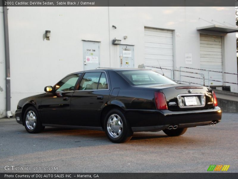 Sable Black / Oatmeal 2001 Cadillac DeVille Sedan