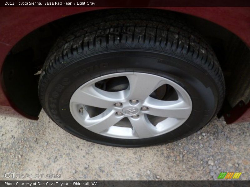 Salsa Red Pearl / Light Gray 2012 Toyota Sienna