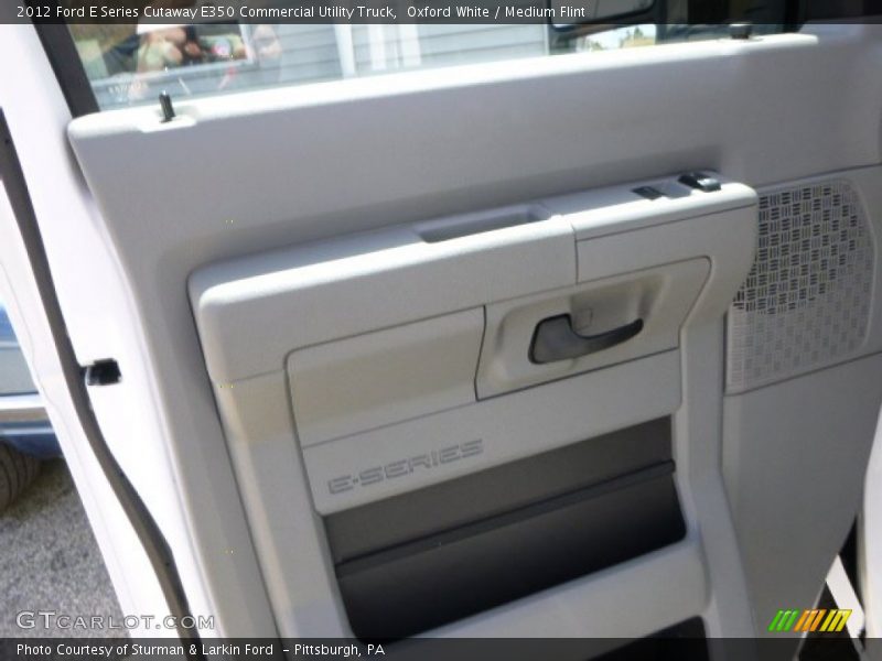Oxford White / Medium Flint 2012 Ford E Series Cutaway E350 Commercial Utility Truck