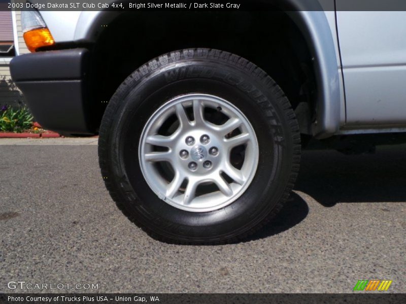 Bright Silver Metallic / Dark Slate Gray 2003 Dodge Dakota SLT Club Cab 4x4