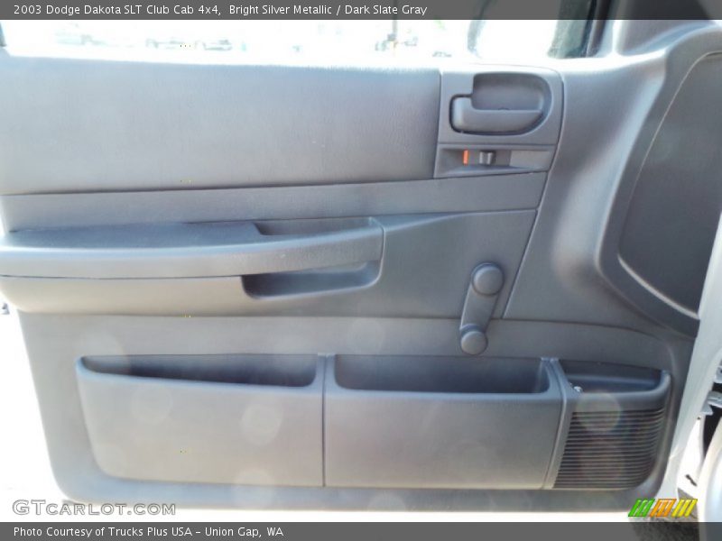 Bright Silver Metallic / Dark Slate Gray 2003 Dodge Dakota SLT Club Cab 4x4