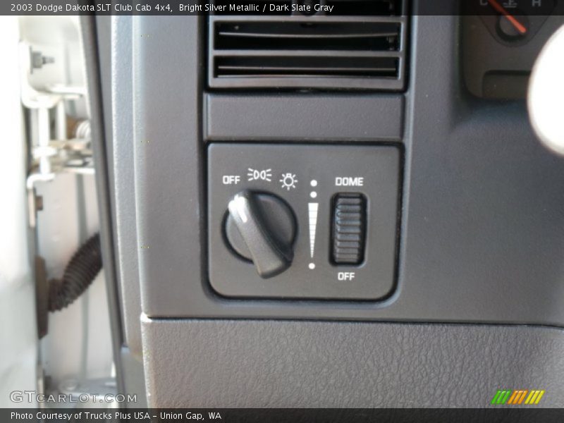 Bright Silver Metallic / Dark Slate Gray 2003 Dodge Dakota SLT Club Cab 4x4