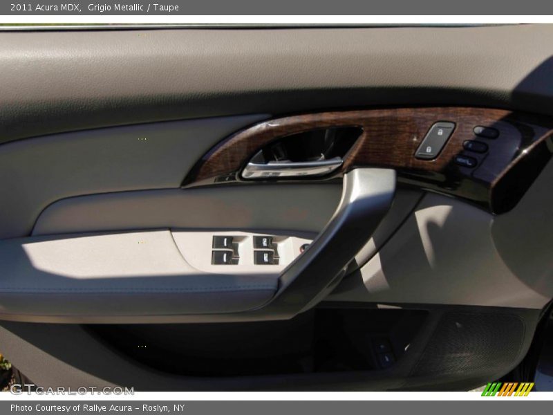 Grigio Metallic / Taupe 2011 Acura MDX