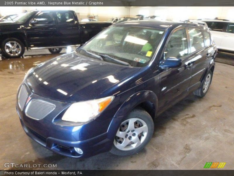 Front 3/4 View of 2005 Vibe AWD