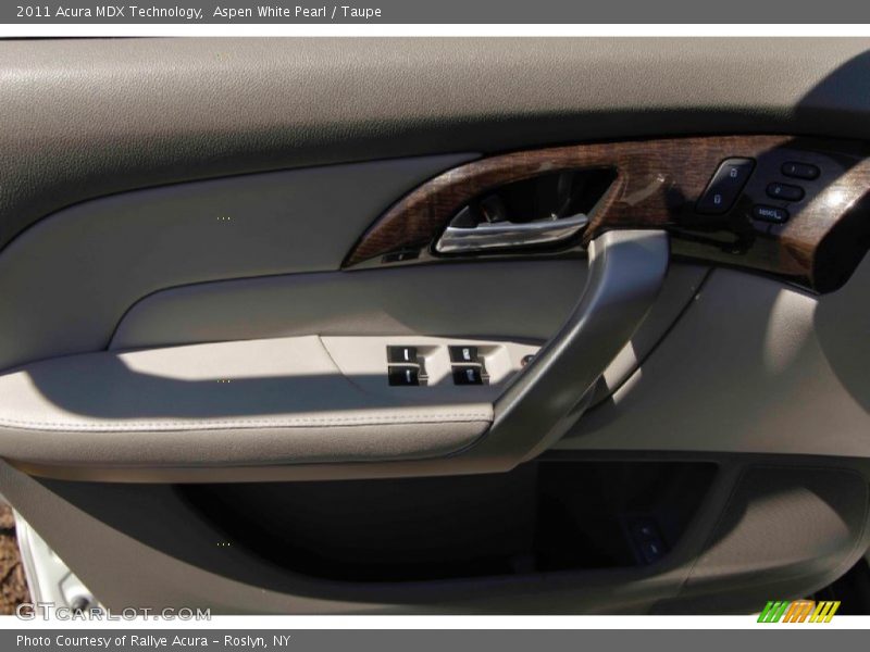 Aspen White Pearl / Taupe 2011 Acura MDX Technology