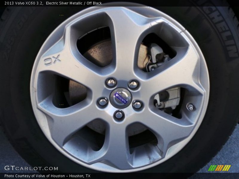 Electric Silver Metallic / Off Black 2013 Volvo XC60 3.2