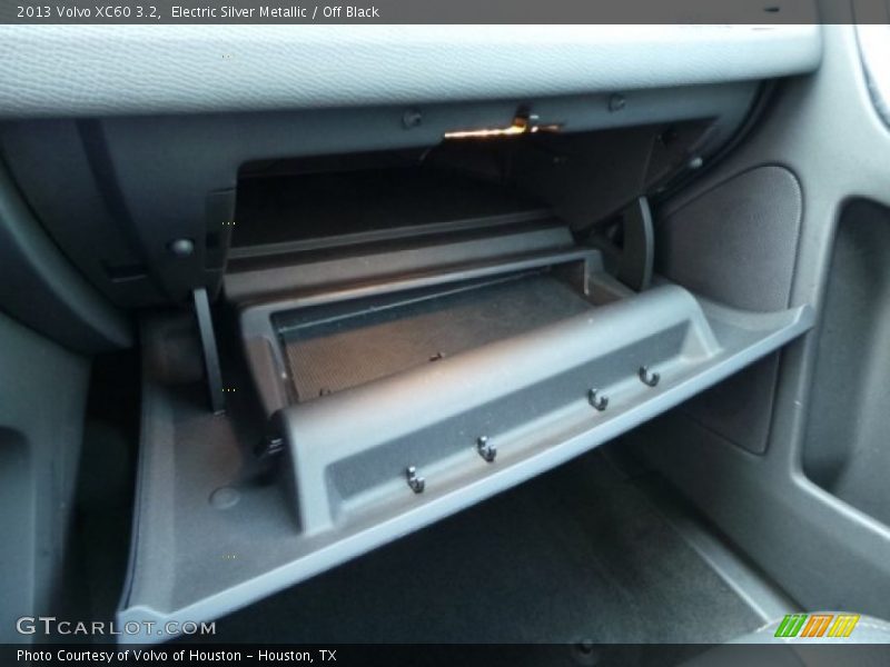 Electric Silver Metallic / Off Black 2013 Volvo XC60 3.2