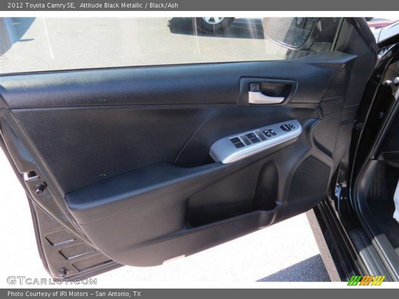 Attitude Black Metallic / Black/Ash 2012 Toyota Camry SE