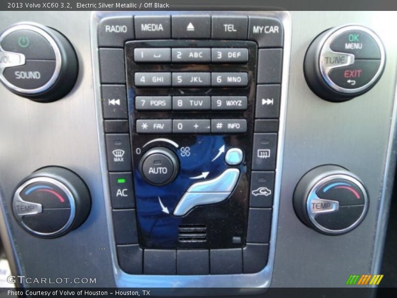 Electric Silver Metallic / Off Black 2013 Volvo XC60 3.2