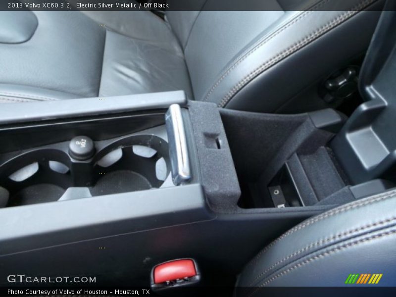 Electric Silver Metallic / Off Black 2013 Volvo XC60 3.2