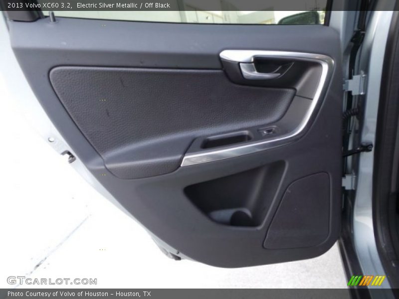 Electric Silver Metallic / Off Black 2013 Volvo XC60 3.2