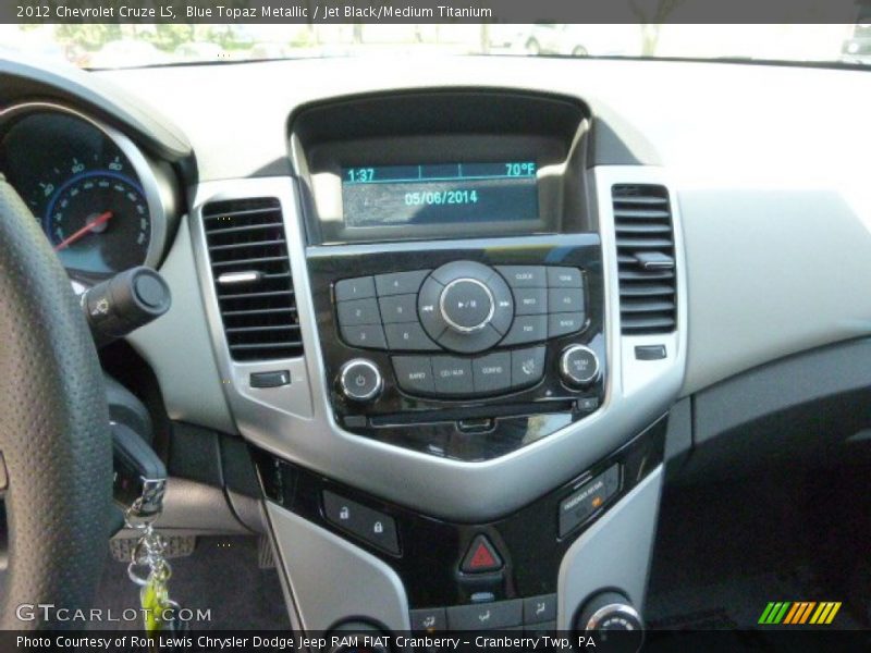 Blue Topaz Metallic / Jet Black/Medium Titanium 2012 Chevrolet Cruze LS