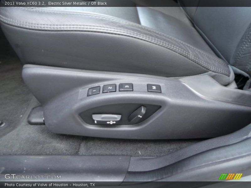 Electric Silver Metallic / Off Black 2013 Volvo XC60 3.2