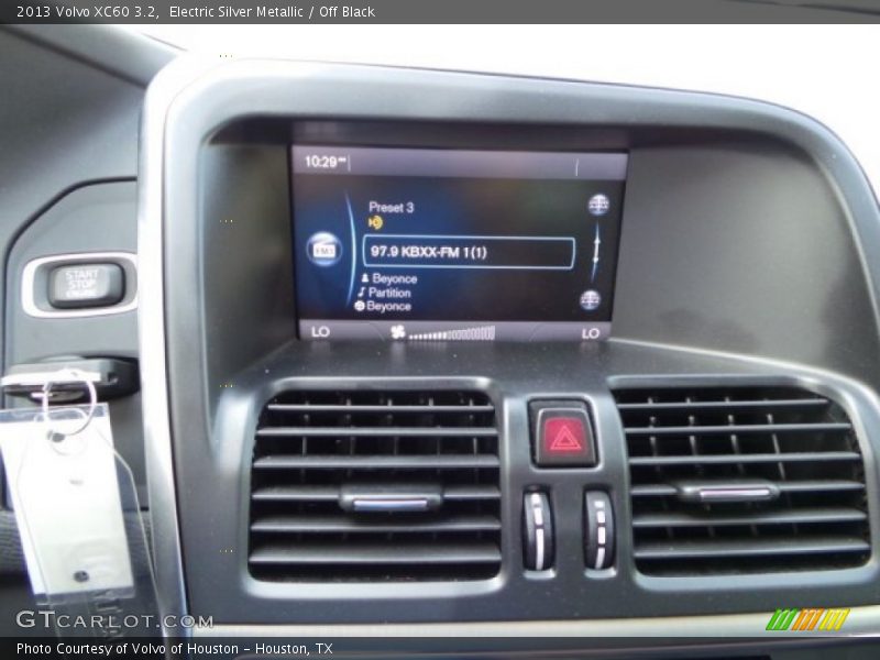 Electric Silver Metallic / Off Black 2013 Volvo XC60 3.2
