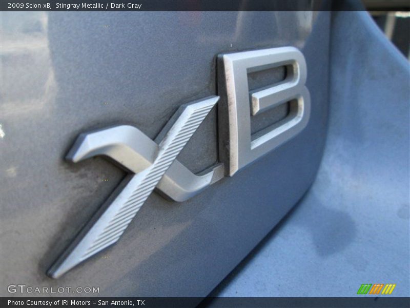 Stingray Metallic / Dark Gray 2009 Scion xB
