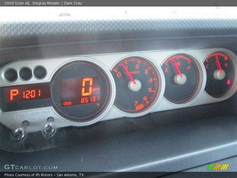 Stingray Metallic / Dark Gray 2009 Scion xB