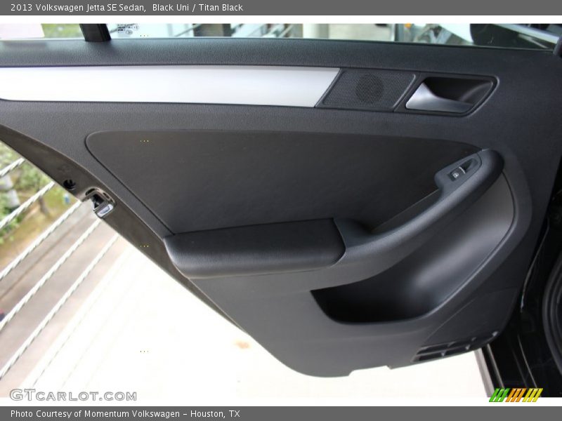 Black Uni / Titan Black 2013 Volkswagen Jetta SE Sedan