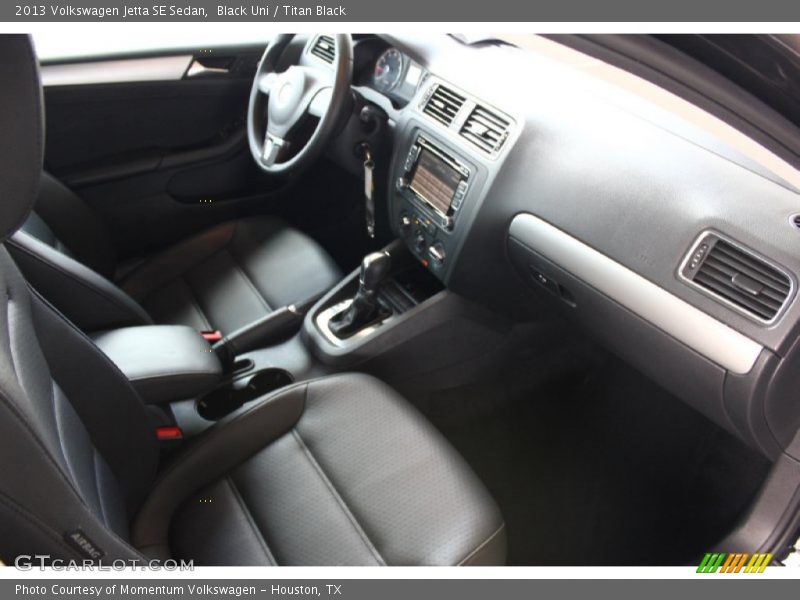 Black Uni / Titan Black 2013 Volkswagen Jetta SE Sedan