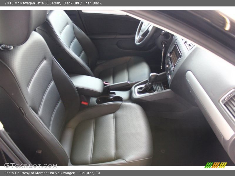 Black Uni / Titan Black 2013 Volkswagen Jetta SE Sedan