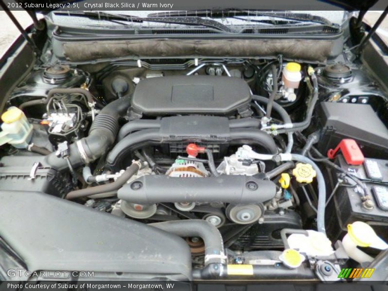 Crystal Black Silica / Warm Ivory 2012 Subaru Legacy 2.5i