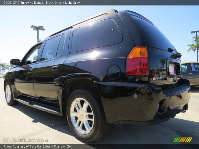 Black Onyx / Light Gray 2006 GMC Envoy XL Denali