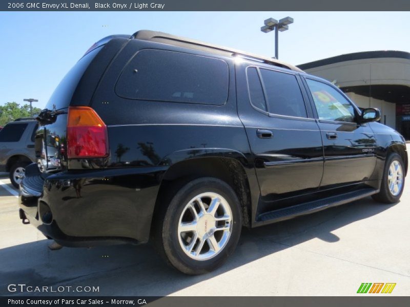 Black Onyx / Light Gray 2006 GMC Envoy XL Denali