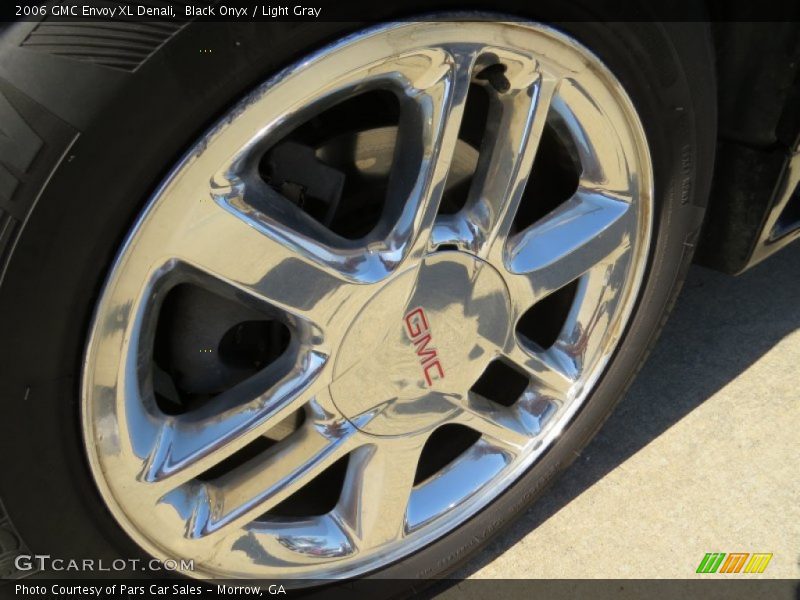 2006 Envoy XL Denali Wheel