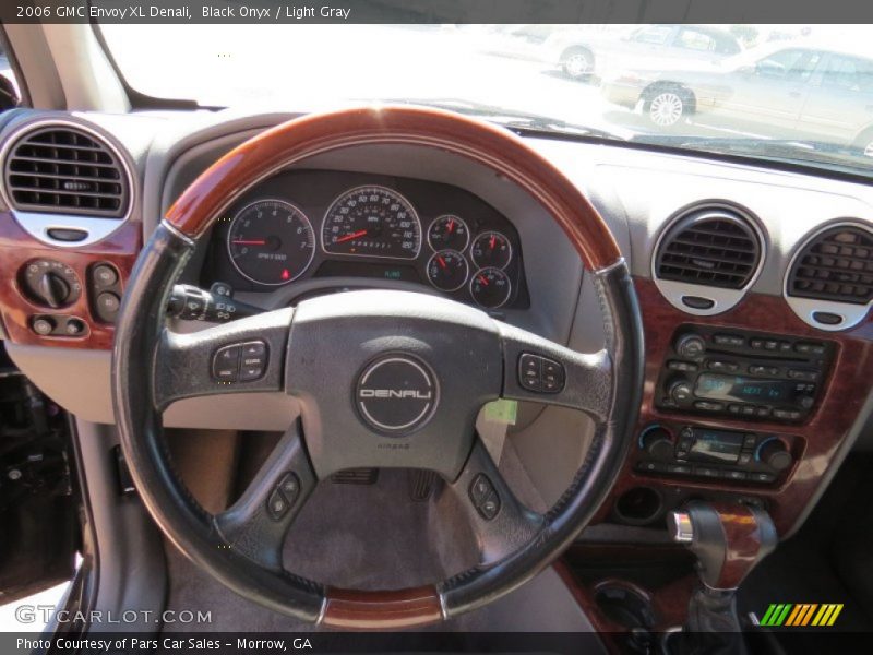  2006 Envoy XL Denali Steering Wheel