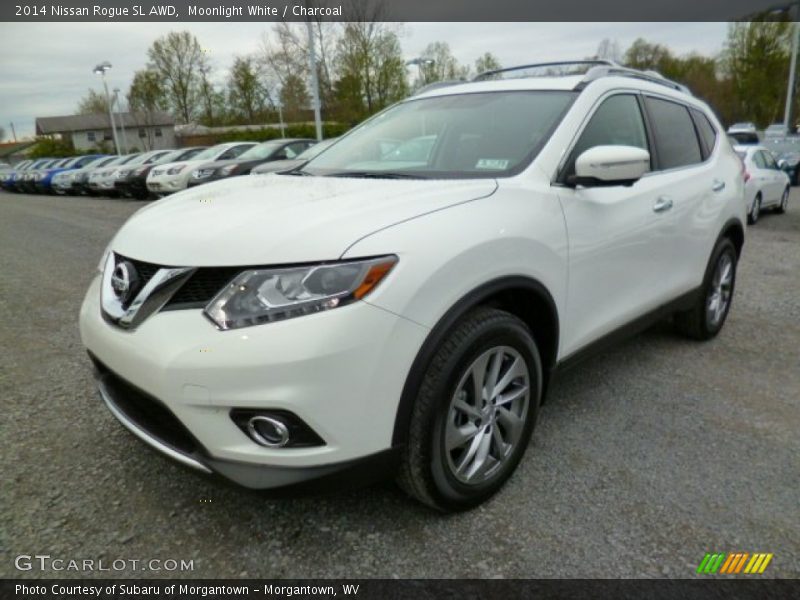 Front 3/4 View of 2014 Rogue SL AWD