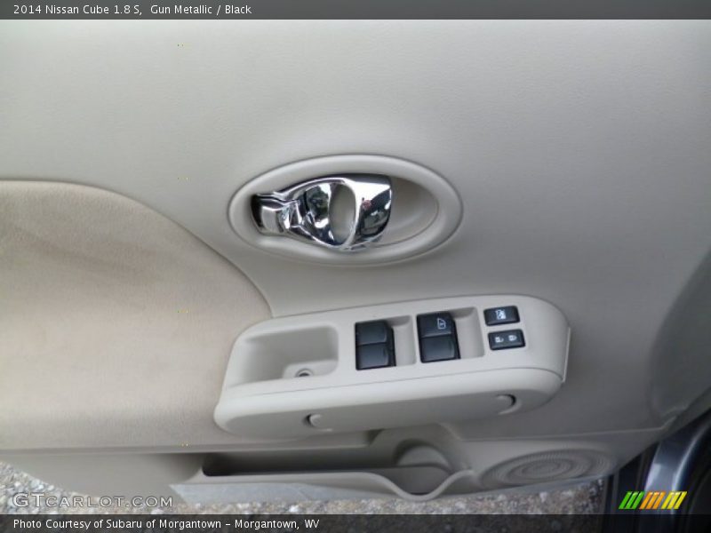 Door Panel of 2014 Cube 1.8 S