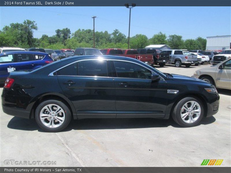 Dark Side / Dune 2014 Ford Taurus SEL