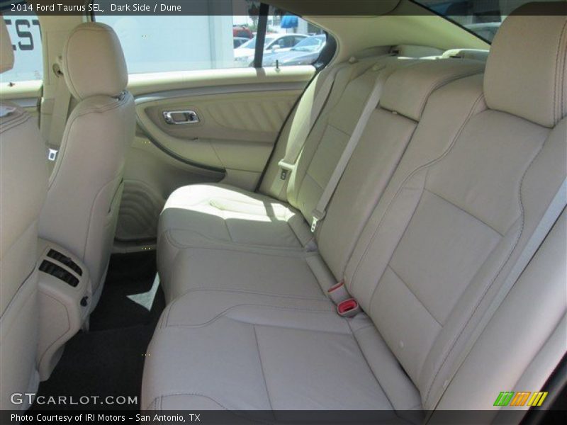 Dark Side / Dune 2014 Ford Taurus SEL