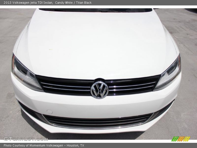 Candy White / Titan Black 2013 Volkswagen Jetta TDI Sedan