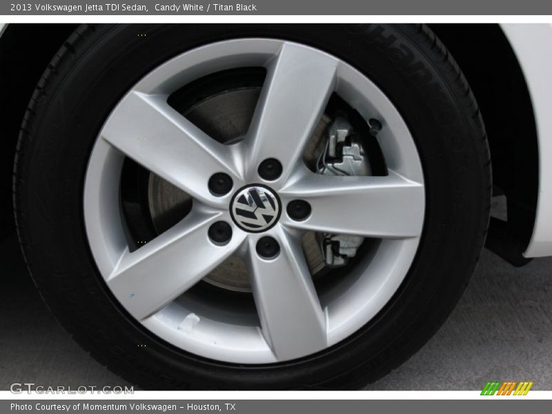 Candy White / Titan Black 2013 Volkswagen Jetta TDI Sedan