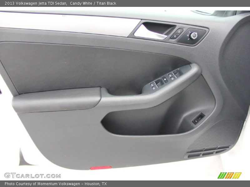Candy White / Titan Black 2013 Volkswagen Jetta TDI Sedan