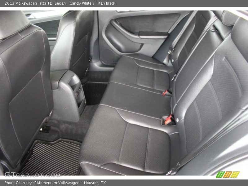 Candy White / Titan Black 2013 Volkswagen Jetta TDI Sedan