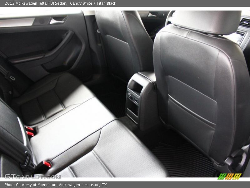 Candy White / Titan Black 2013 Volkswagen Jetta TDI Sedan